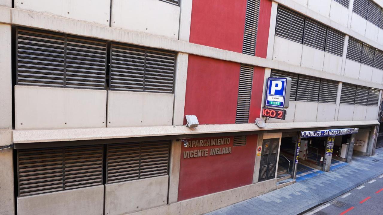 Stylish & Spacious Family Apartment Near Beach & Vibrant Historic Market Alicante Ngoại thất bức ảnh