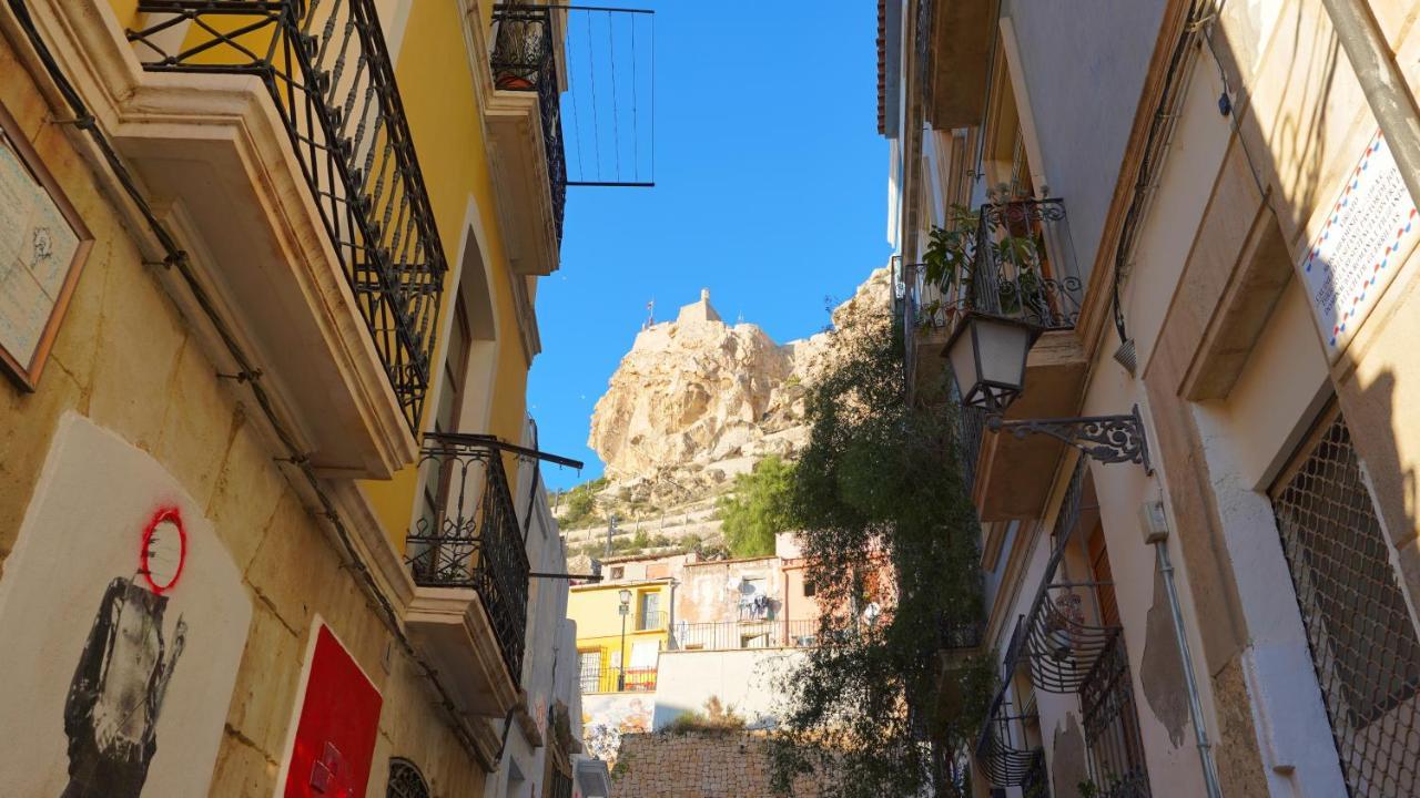 Stylish & Spacious Family Apartment Near Beach & Vibrant Historic Market Alicante Ngoại thất bức ảnh
