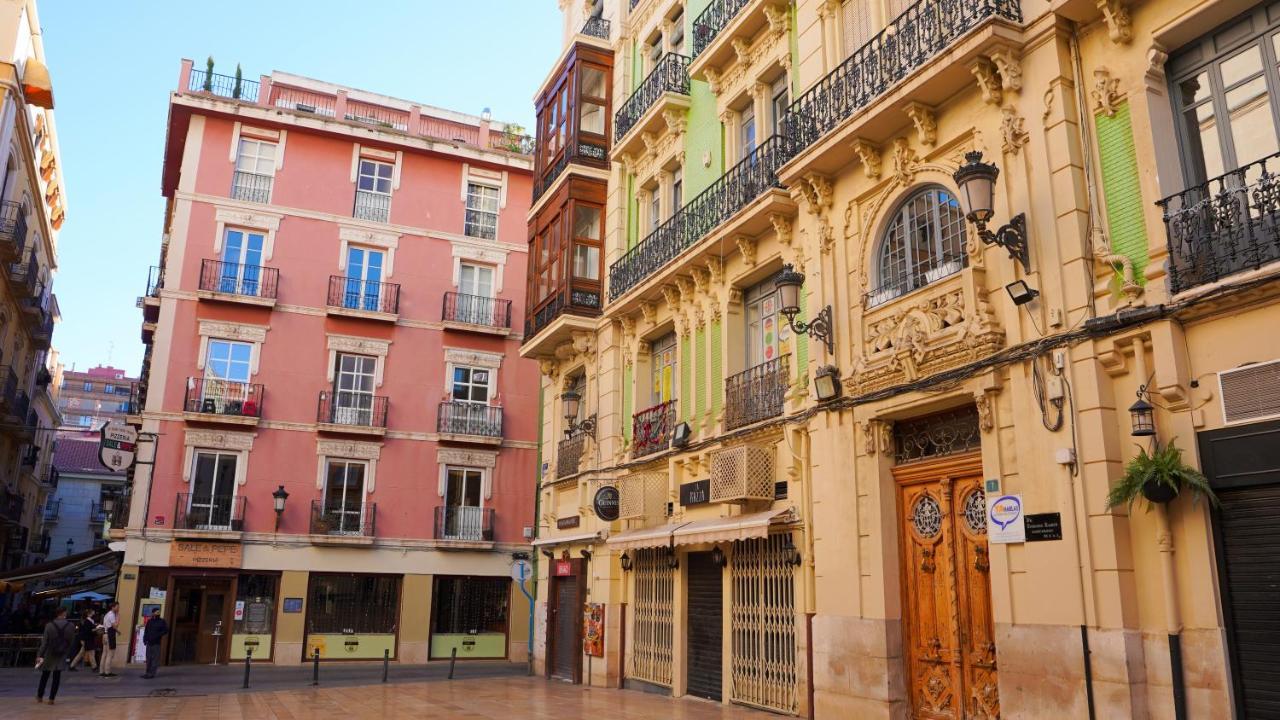 Stylish & Spacious Family Apartment Near Beach & Vibrant Historic Market Alicante Ngoại thất bức ảnh