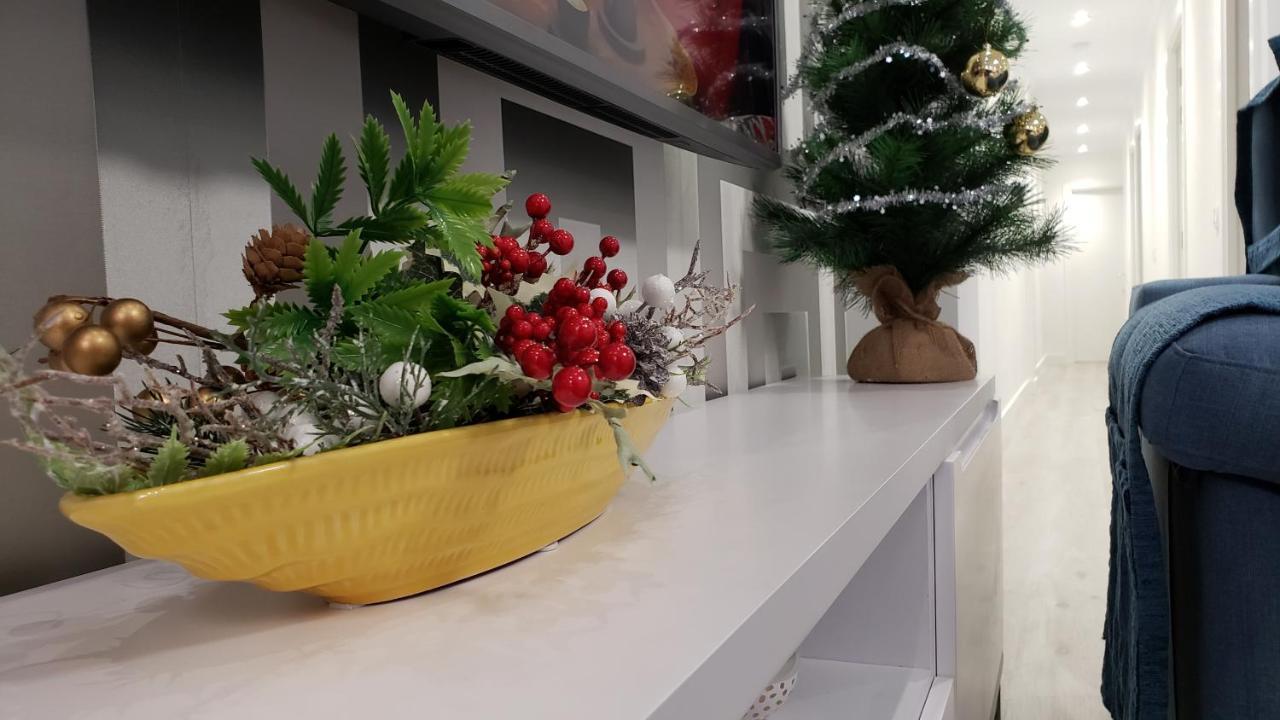 Stylish & Spacious Family Apartment Near Beach & Vibrant Historic Market Alicante Ngoại thất bức ảnh